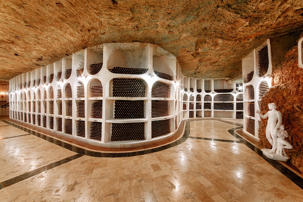 Wine tasting in a traditional Moldovan cellar